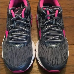 Mizuno Wave Inspire 14 Women’s Running Shoe 6M